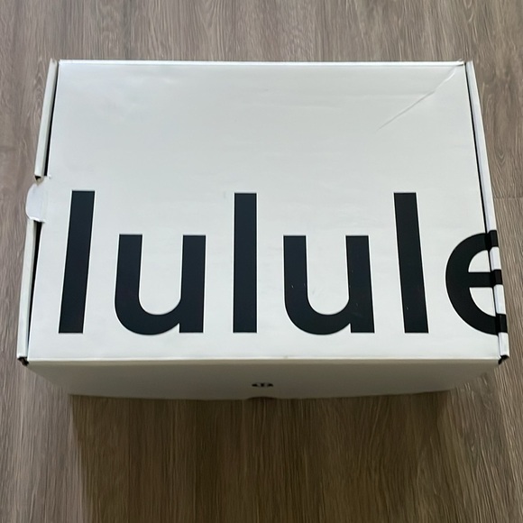 Lululemon Women’s Chragefeel Workout Low 2 Sneakers size 10.5 NWB - Picture 14 of 14